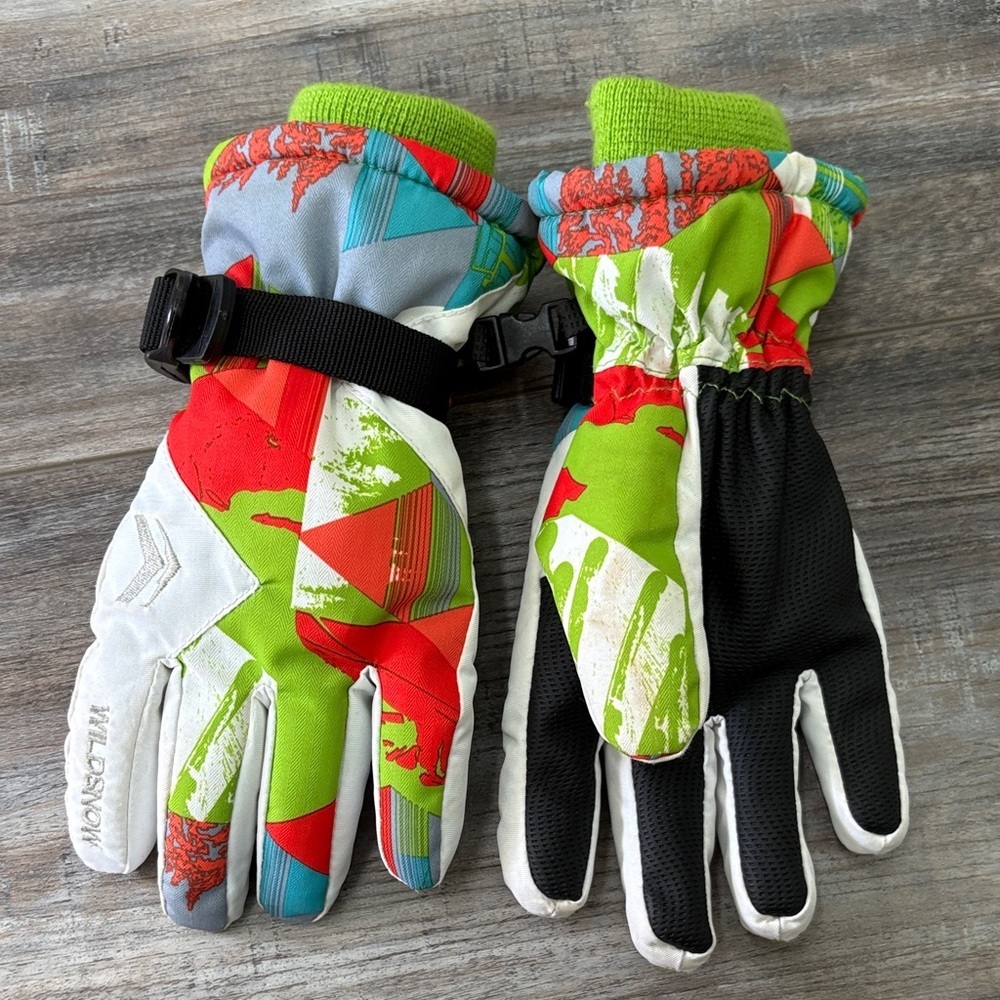 Wild Snow Kids medium ski gloves - Red, Green, Black, White